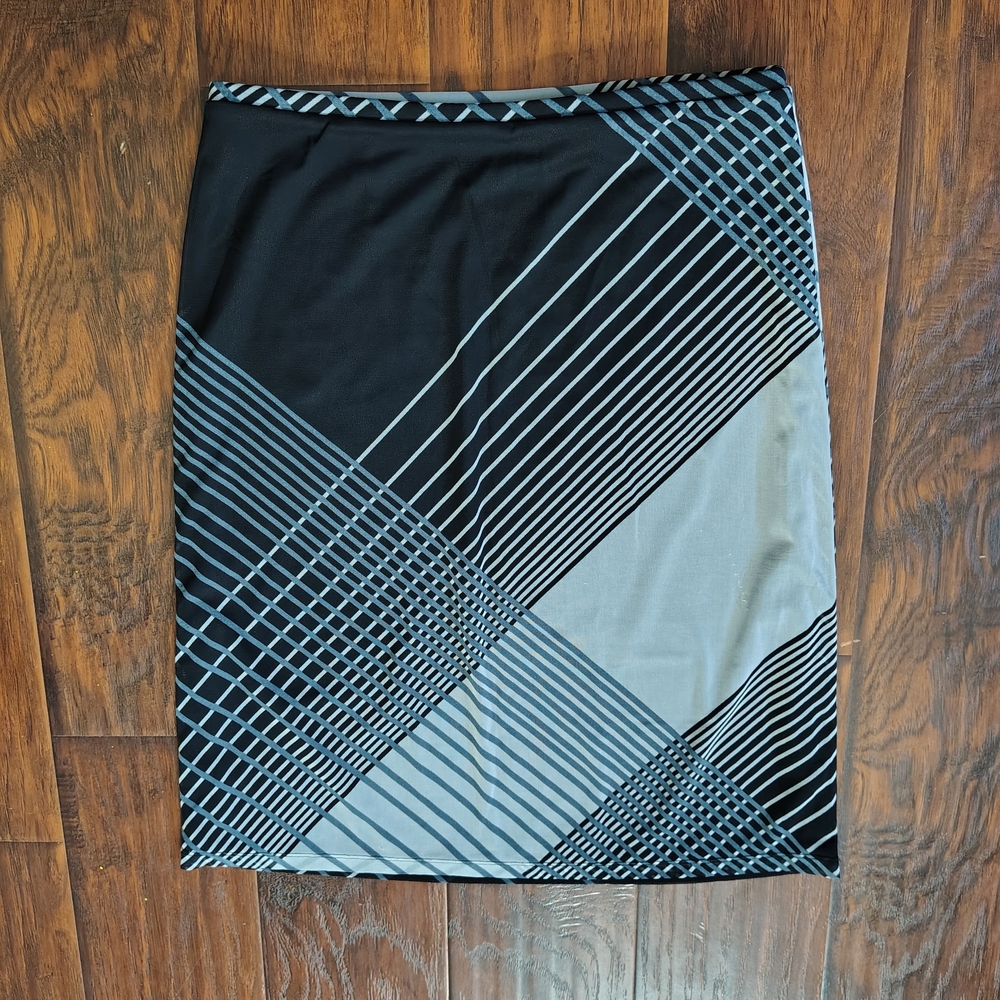 Express Black and Gray Patterned Pencil Skirt